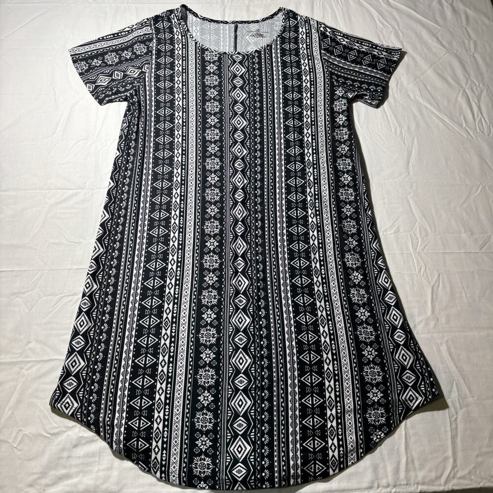 Bobbie Brooks Women’s Large Shift Dress Black White Tribal Print Short Sleeve